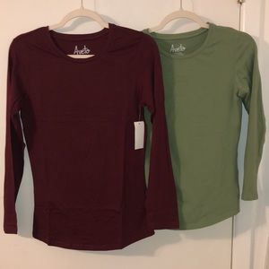 2 AVETO Long sleeve tops Sz Ex.L Juniors Wine & Green 1BNWT 1BNew Macy’s
